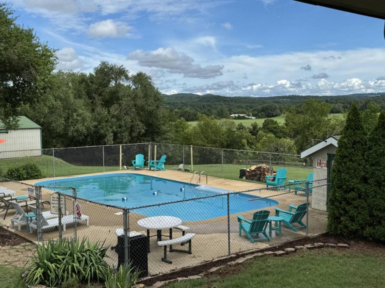 Carlton Marion Inn Yellville Экстерьер фото